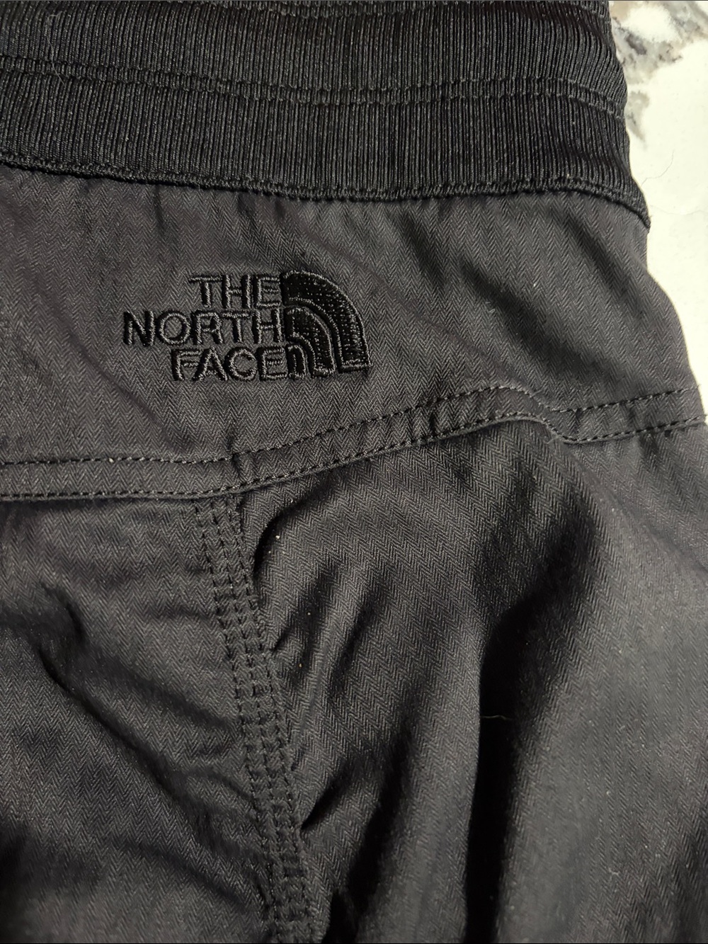 Womens northface joggers - Picture 3 of 4